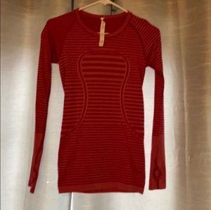 Lululemon long sleeve swiftly tech size 4